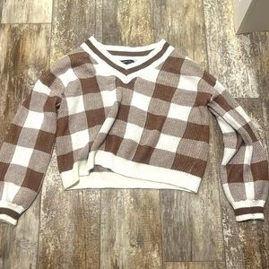 Short Plaid V neck sweater